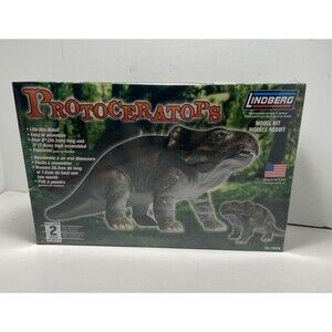 Protoceratops Skill 2 Lindberg  No 70278  Plastic Model Kit Sealed Dinosaur Kit